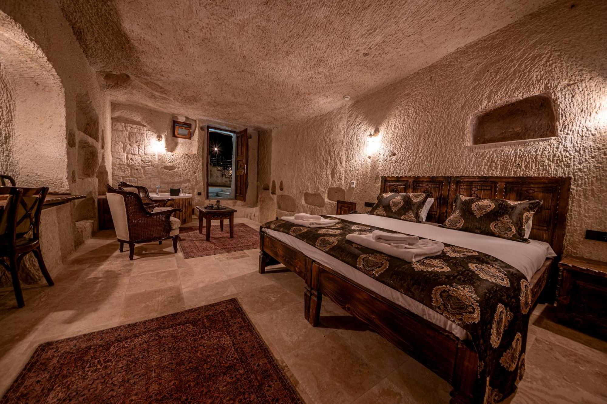 Capp Royal Cave Hotel Ürgüp Esterno foto